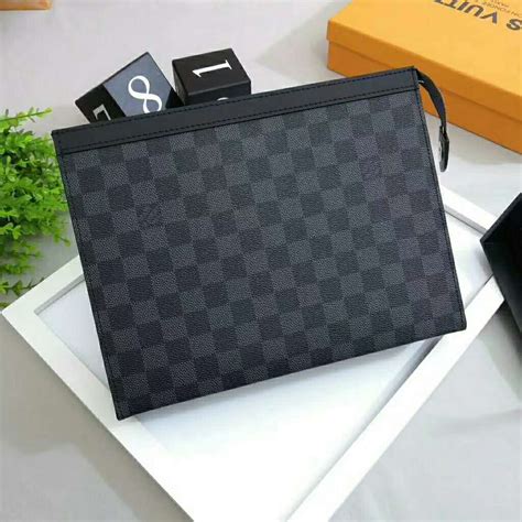 pochette voyage louis vuitton homme|louis vuitton damier graphite.